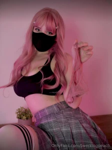 Check triss_kiss you defeated the dragon and climbed into the dragon s part 484