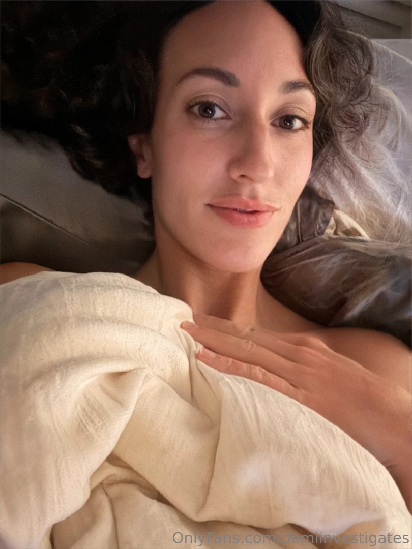 Do i have to go to bed yet let s chat 