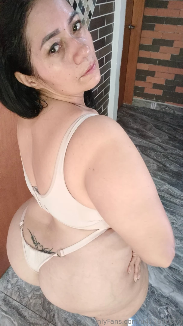 Foto estudio me dejas la propina si te gusta part 1 