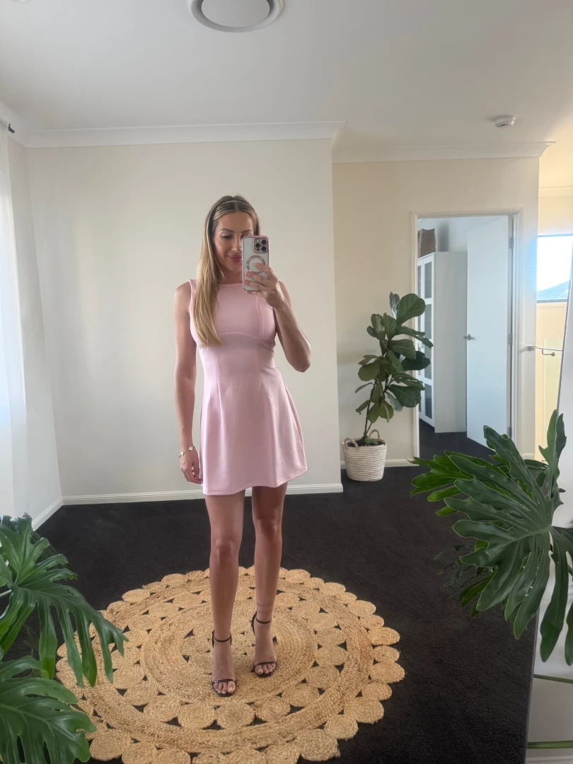 Your sweet gf next door 