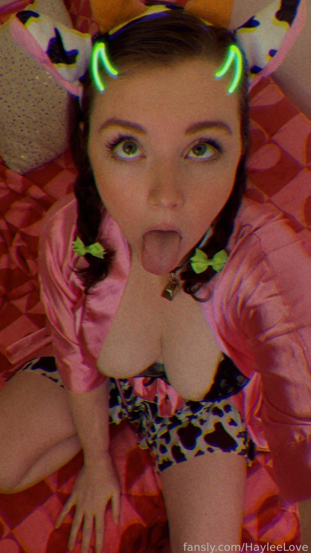 I love creating hucow content hucow milk milf bigboobs ahegao part 1 