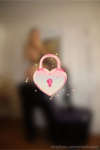 Hey babes my vips are gettin a treat today im dropping some super