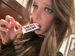 Just a girl who loves her pp