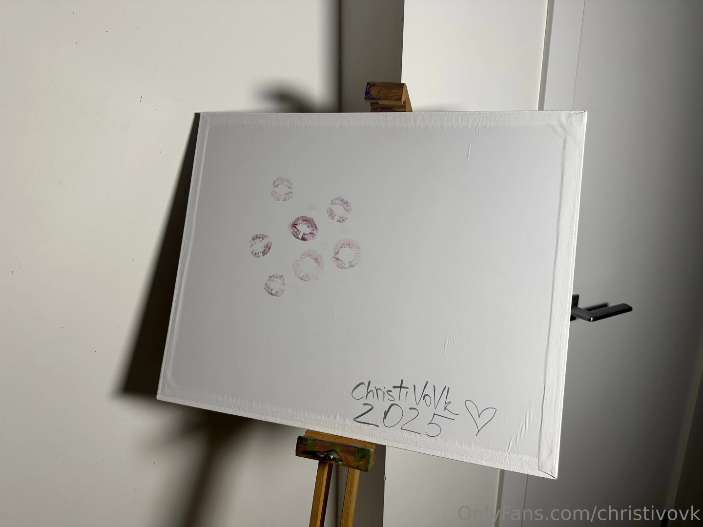 Heelloooo fans soooo my new video is live on oftv and i ve got part 3 