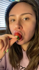 My pussy tastes like strawberries incase you were wondering