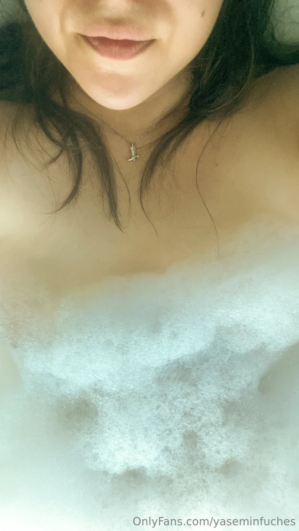 Bursting my own bubble in the bath 