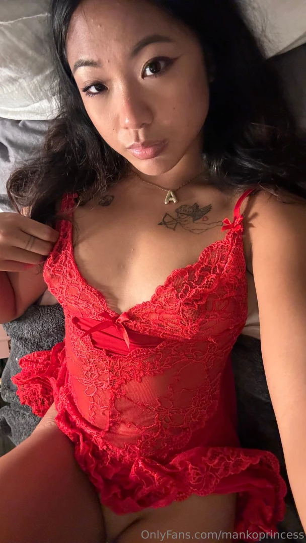 Waiting for you to come home after a long shift in my fuck me nightie part 1 