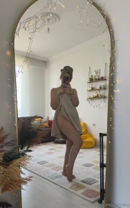 B yle s cak bir g nde giyinmek mi sen s cakta ne yap yorsun uan her