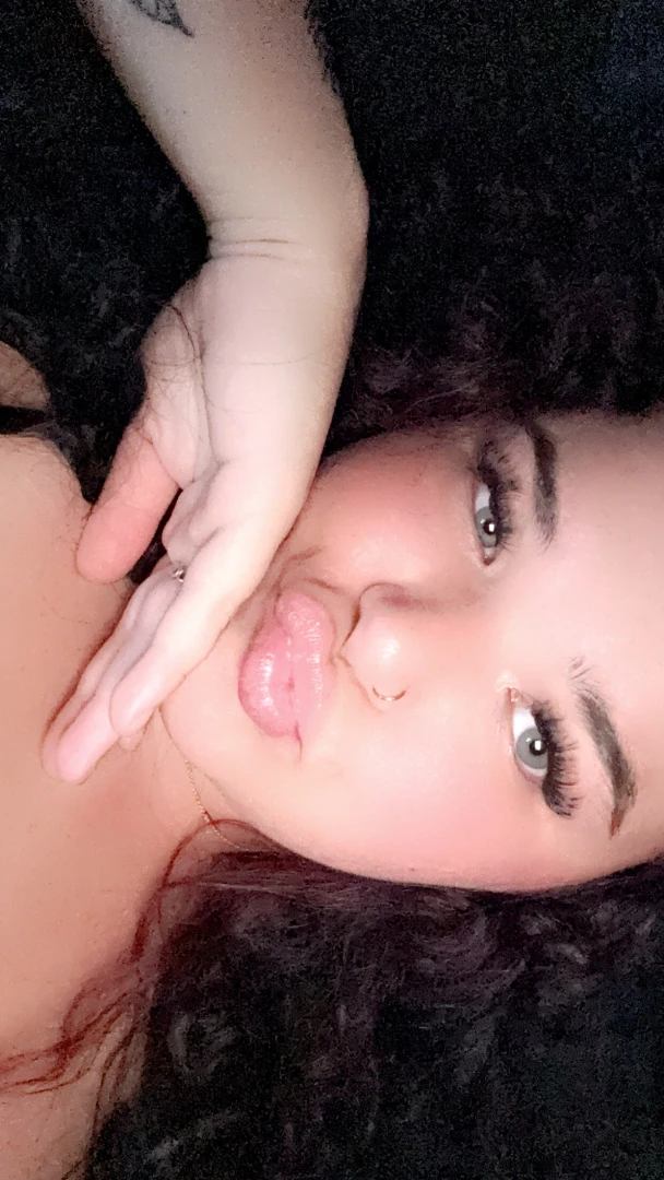 Just took some really naughty pictures message me if you wanna see part 1 