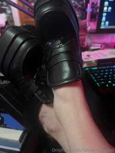 I made him show me how much he loves my new heels part 4