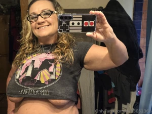 A little underboob never hurt anyone