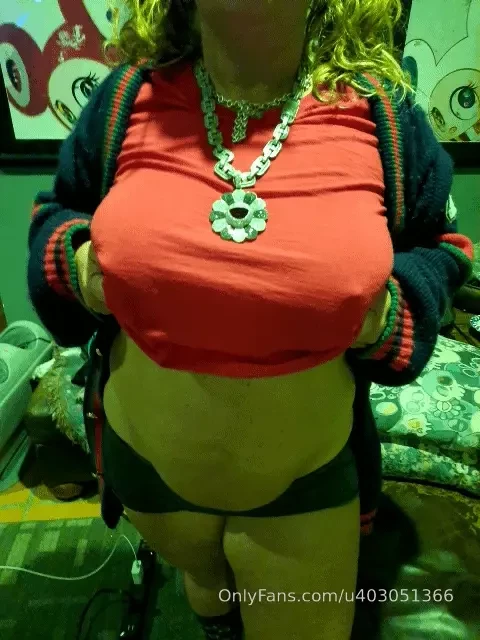 Movie night worked out well and ended up covered in cum part 3 