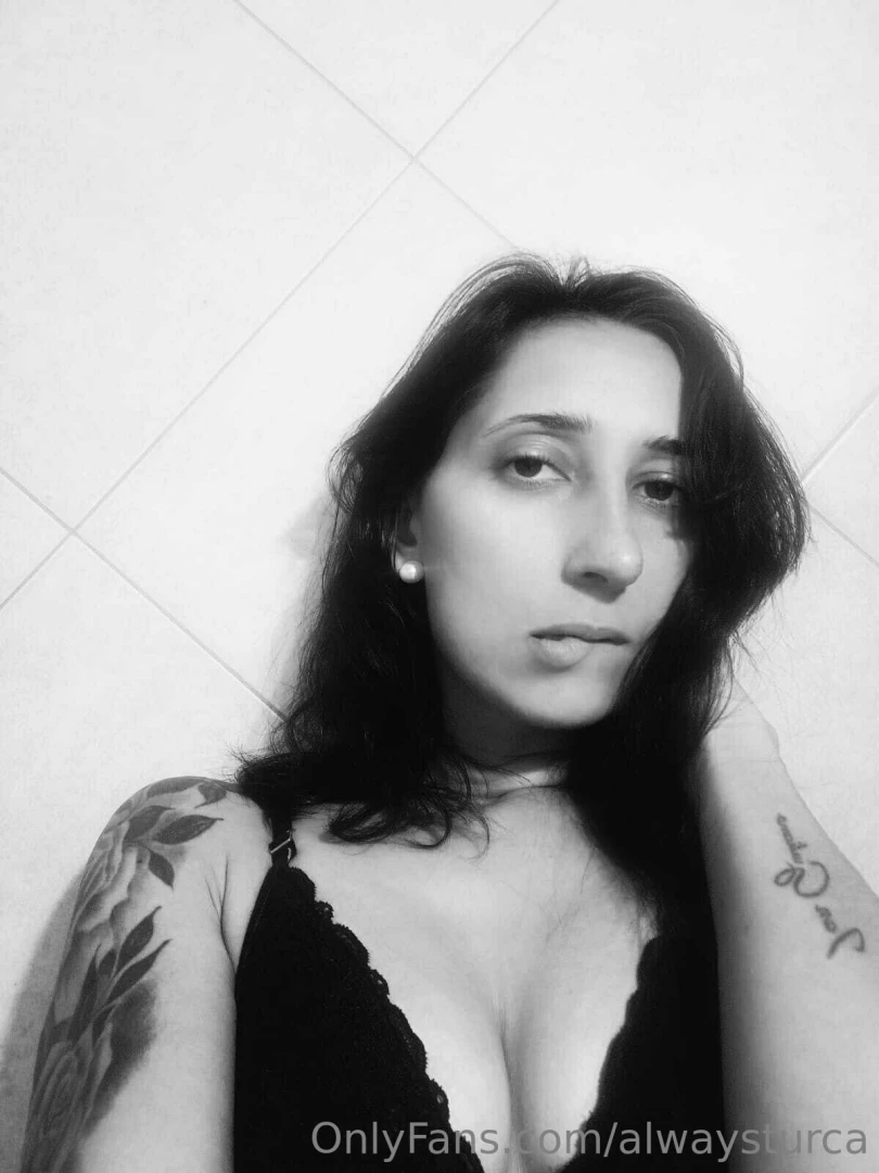 Hi sweetie i m a woman eager to make you sweat and give you lots of 