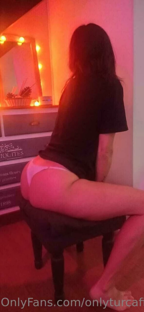 I m alone in my house part 1 