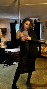 I love foodie dates and good wine who s treating tonight