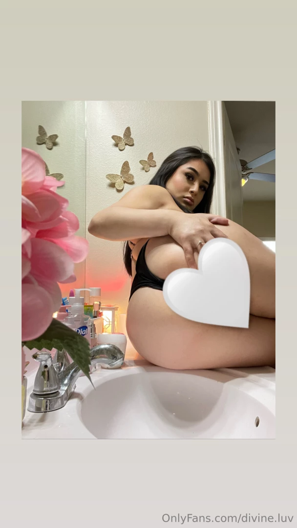 Tip me 5 for the uncovered pic i only like tricks who treat 