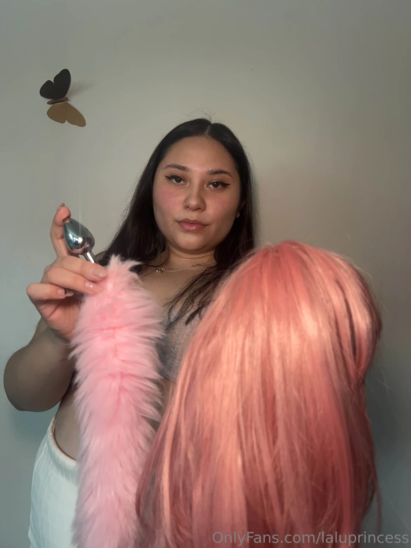 Praise your alpha princess now i m gonna teach you were you belong 