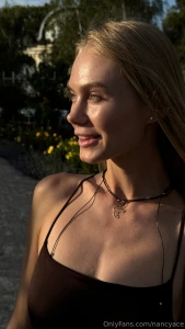 Enjoying the sunset look at the beautiful dress i chose for the walk