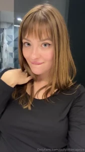 I m here to catch your eye and share my energy and let s be honest it