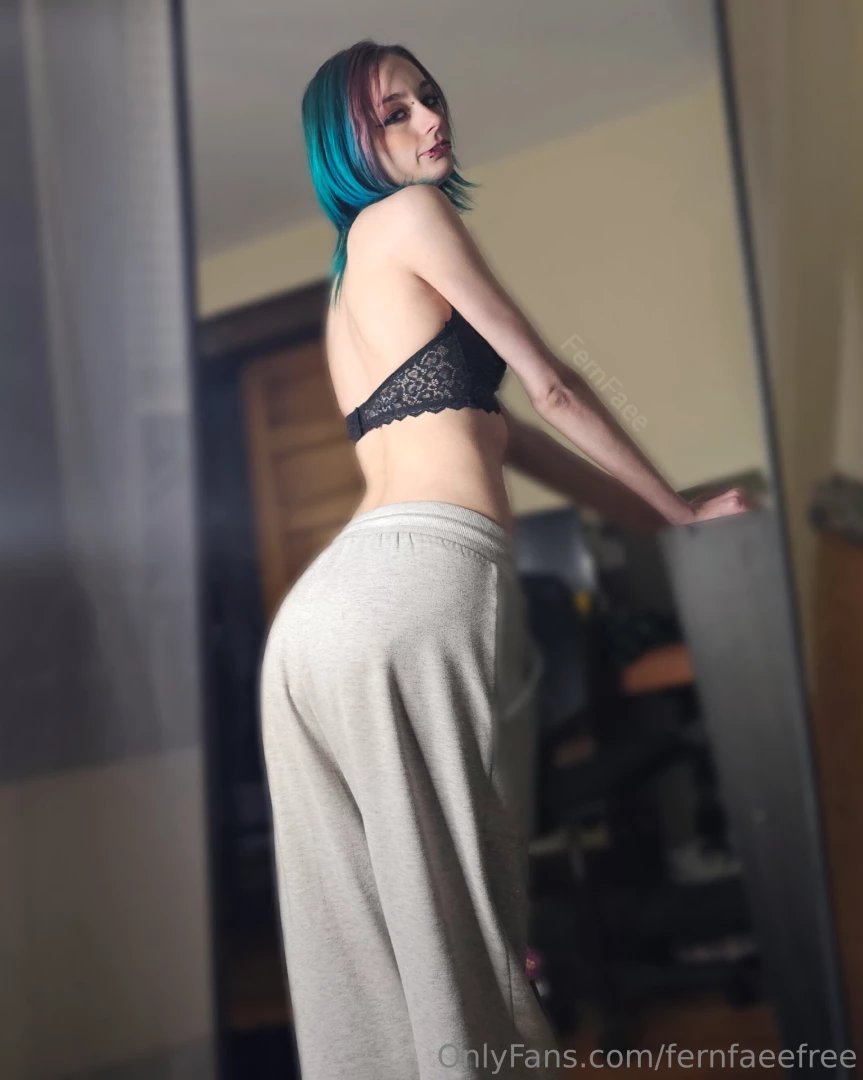 I love sweatpants part 4 