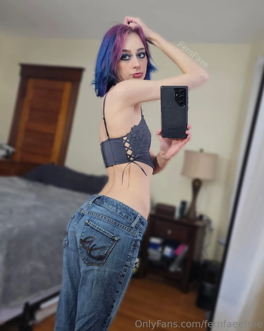 Should i wear lowrise pants more often 