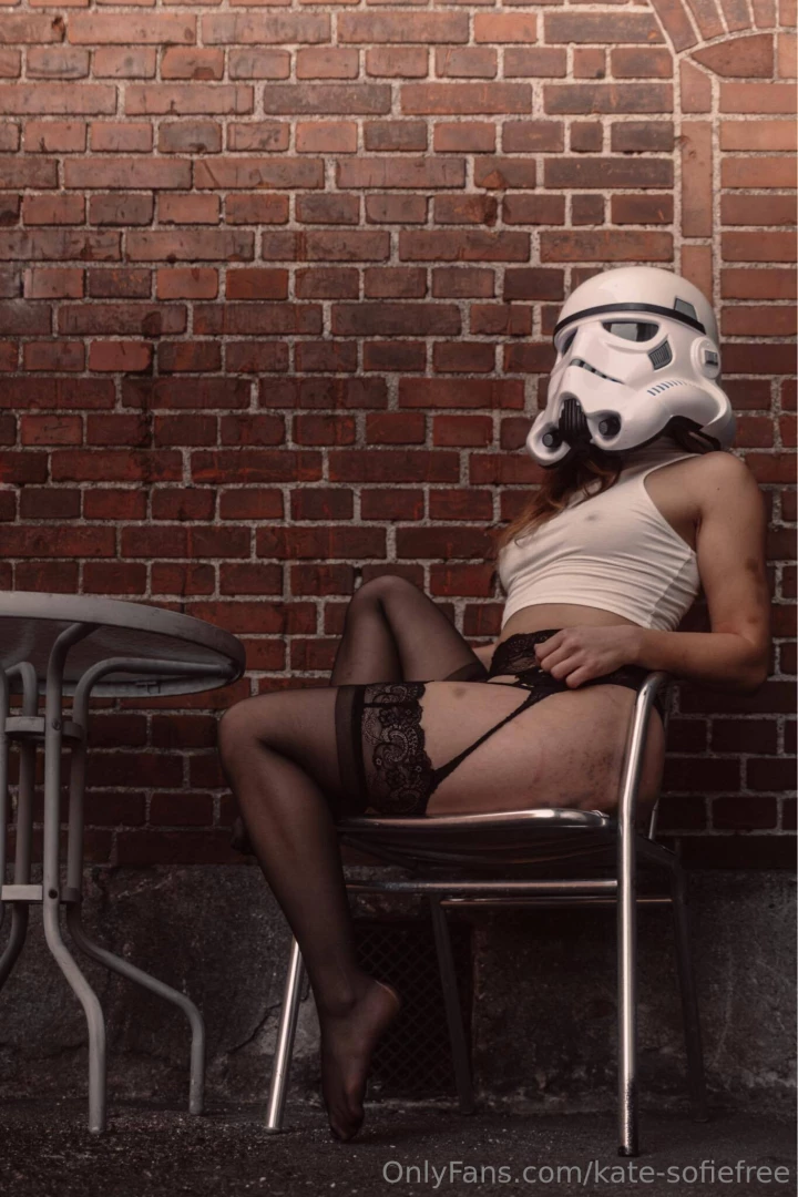 Hop over p min vip kate-sofie hvis du vil se den her fr kke 