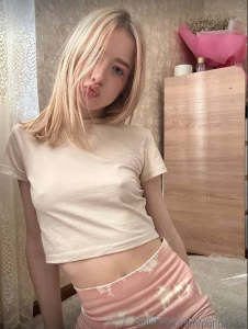 Stop scrolling she polinaaaa is free today for you she polinaaaa needs part 907