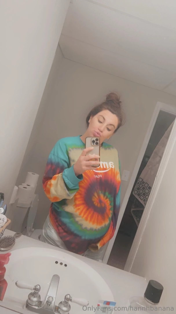 Tb to when i was pregnant i ve got plenty of pics from then if yall 