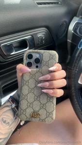 Goodmorning happy thursday babe