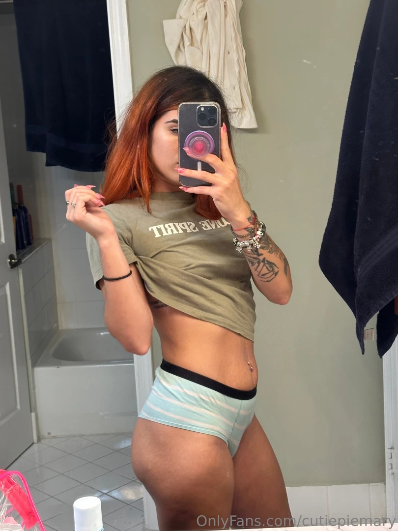 Goodnight swipe for titties 