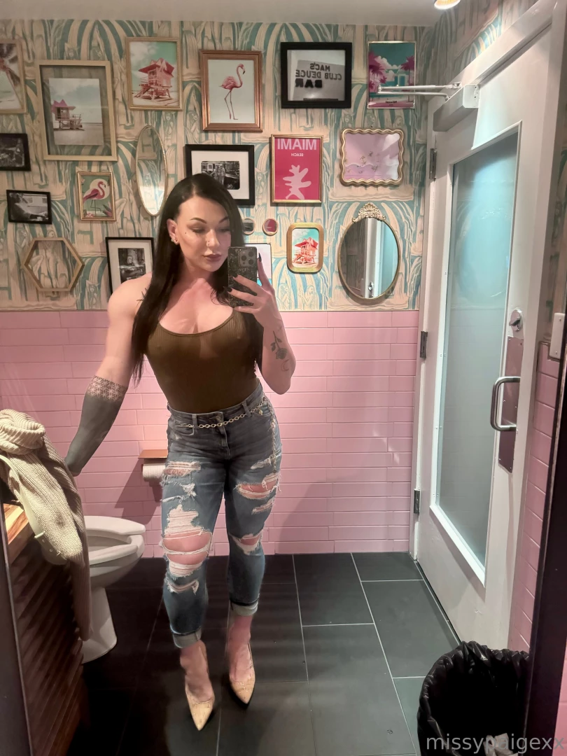 Meet me in the bathroom part 8 