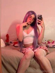 Iammarsie_1 is wet right now omg iammarsie_1 wants you i heard this part 40