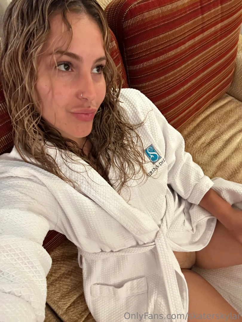 You won t be able to look away i promise 