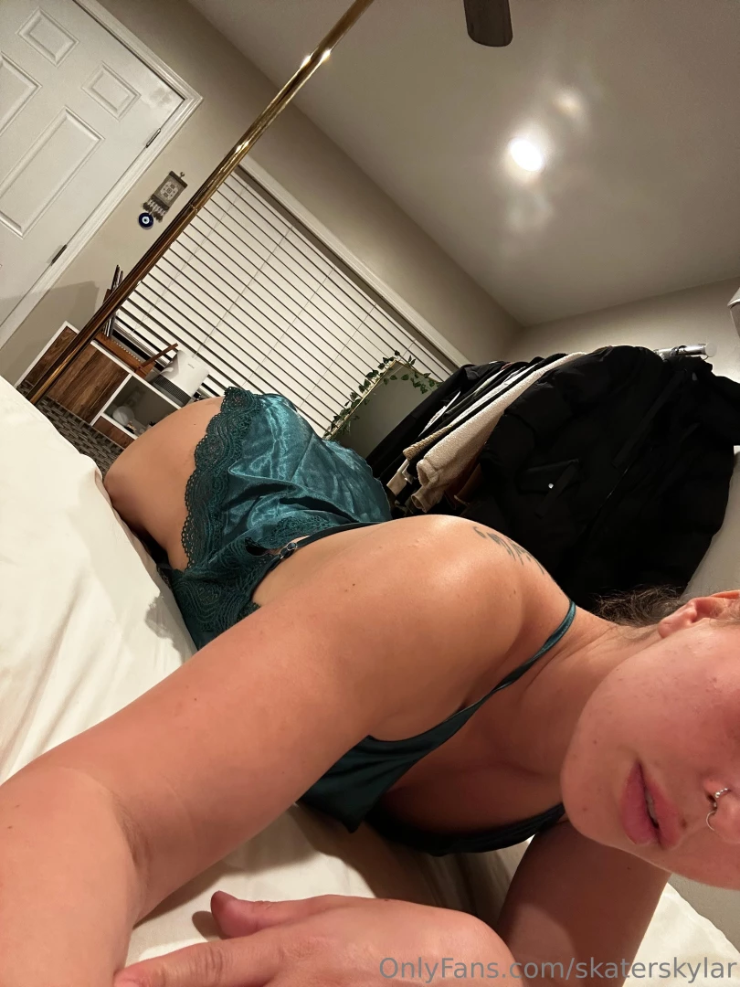 What s your favorite thing about me that keeps you coming back 