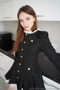 This body was created for pleasure ready to dive into a world where i