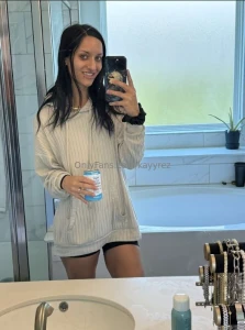 Alyx_urie2 isn t just stunning she s electric watch her own every part 4