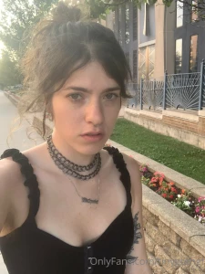 Taking a walking thinking about poetry for a new song i m writing part 2