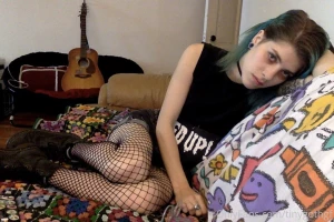Throwback to short hair amp fishnets part 2
