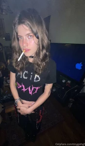 I made this shirt wearing my trip pants and spiked leather collar part 1