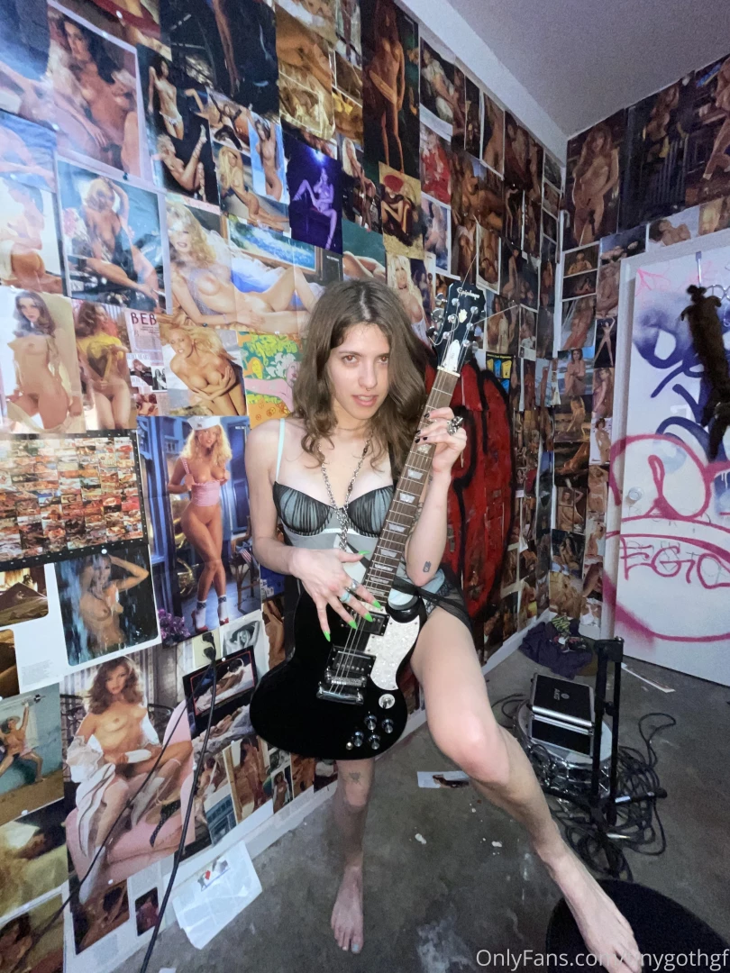 This sg is almost as sexy as i am check your dms to look under it what part 1 