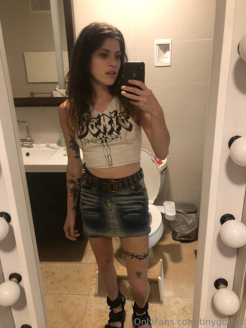 Your fav bimbo sending a really hot video to your inbox right now part 2 