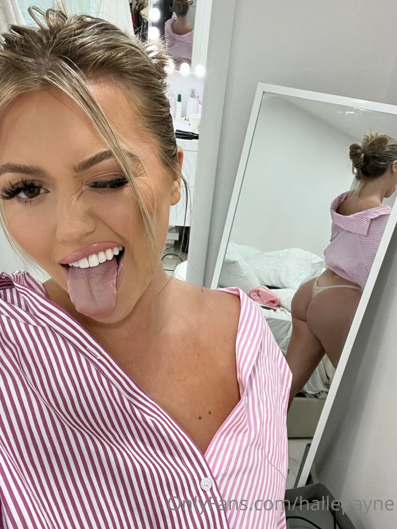 Hey babe last day of the month and i m spoiling you 