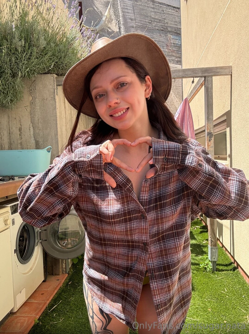 Don t miss it jadiexx she jadiexx needs your cock more than ever this part 66 