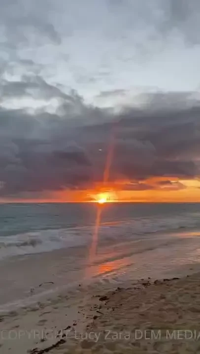 Early morning wake up to watch the sun rise was beautiful 