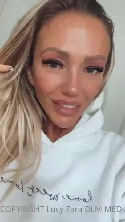 Busy morning training then fresh brows and lashes things i do for u 