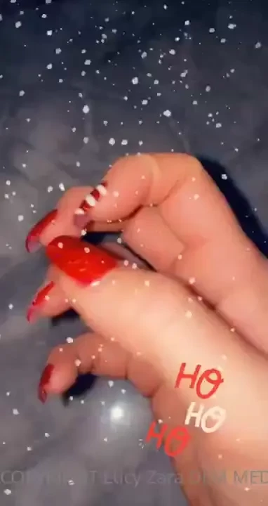 Just back from a fresh new set of nails and pedicure for christmas part 1 