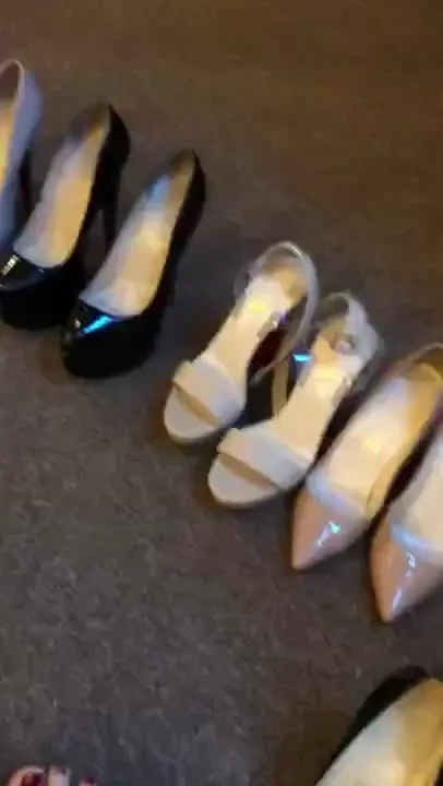 Shoeporn footporn worship feet toes 