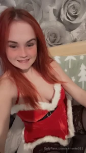 My christmas outfittt whos going to be spending christmas w mee