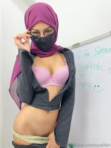 Can you kiss me right here baby part 1