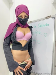 Can you kiss me right here baby